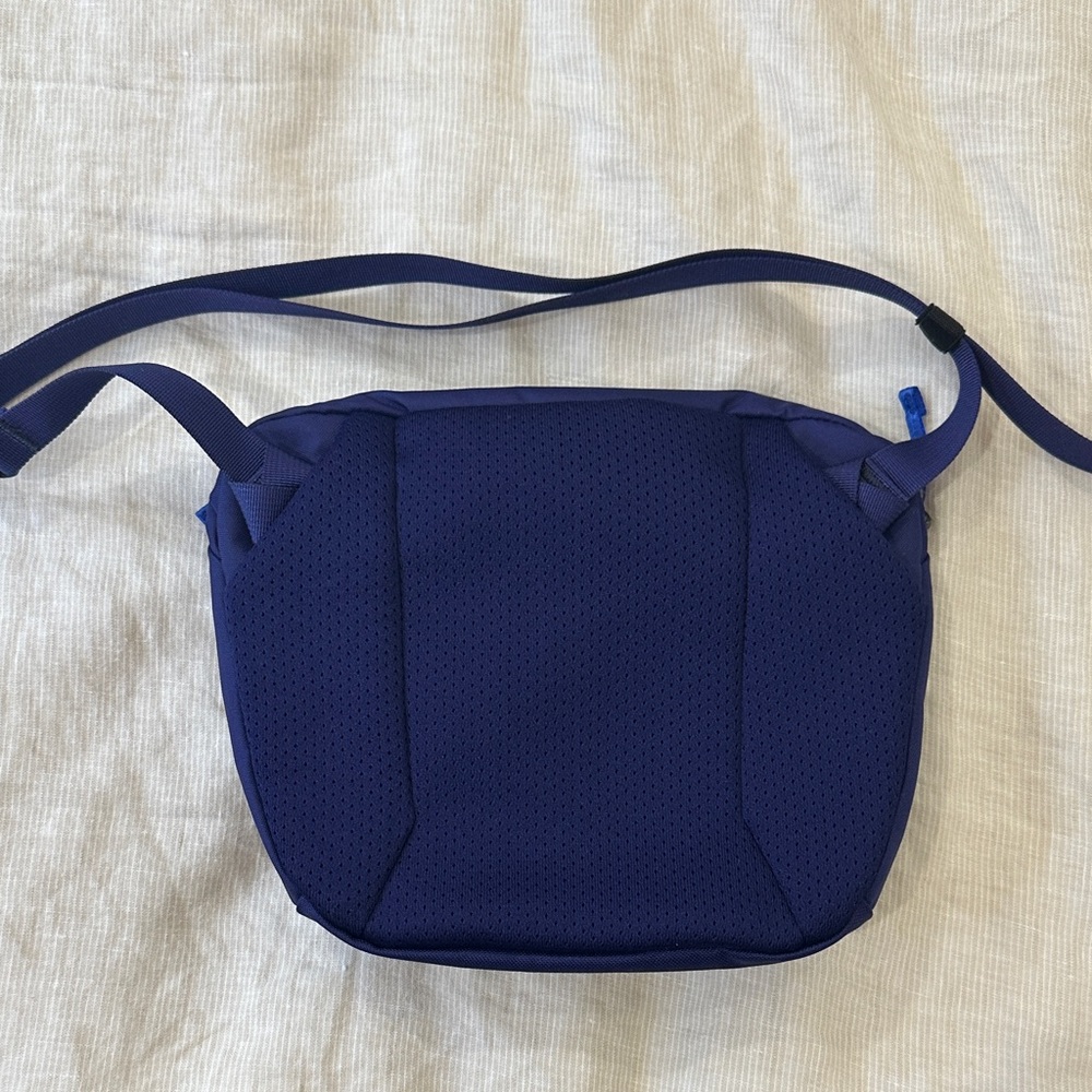 Arc'teryx Purple Mantis 2 Waist Pack - Picture 3 of 5